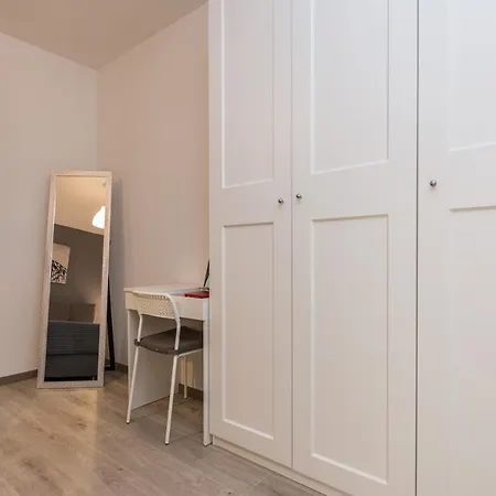 Star - Free Private Parking Apartment
