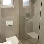Star - Free Private Parking Apartment