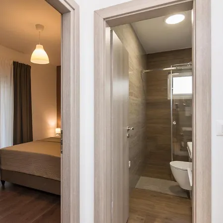 Star - Free Private Parking Appartement *