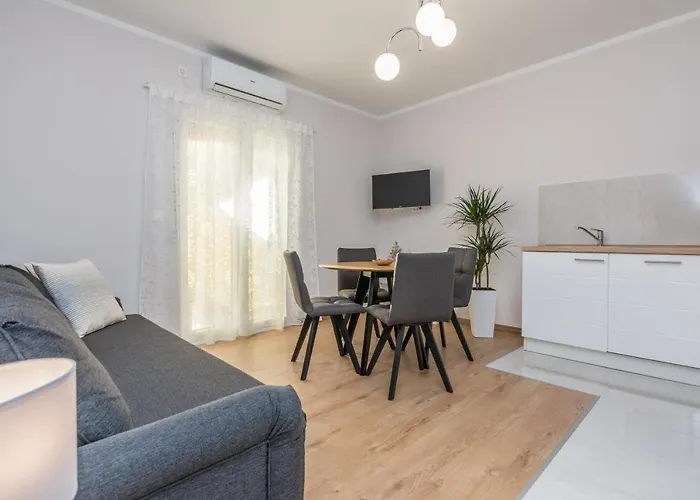 Star - Free Private Parking Appartamento Zara