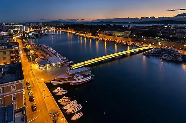 Lägenhet Star - Free Private Parking